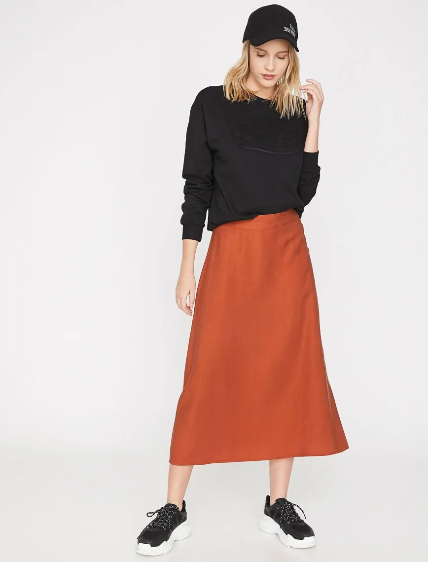 11894 Brown Button Detailed Midi Skirt