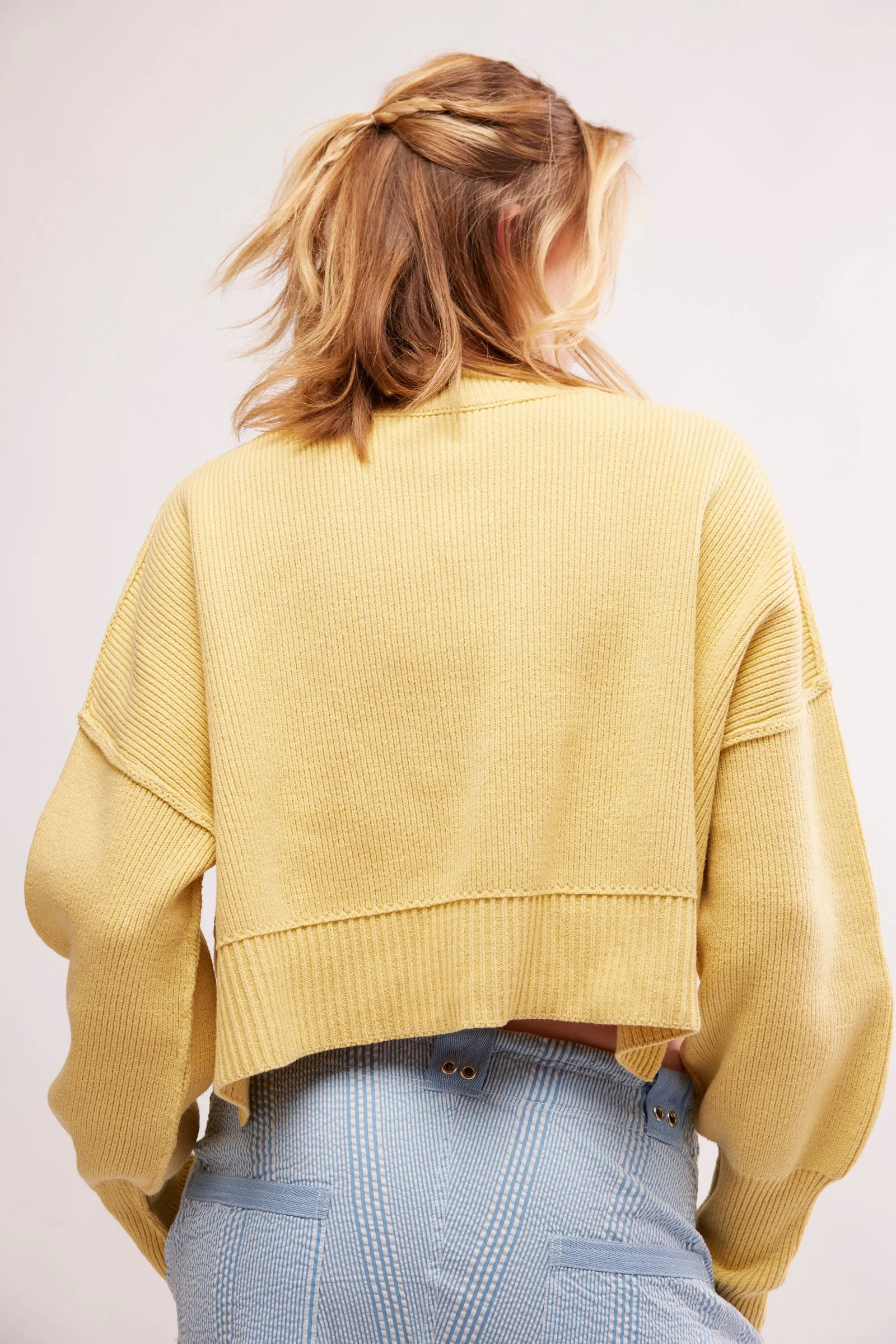 Easy Street Crop Pullover - Pineapple Juice