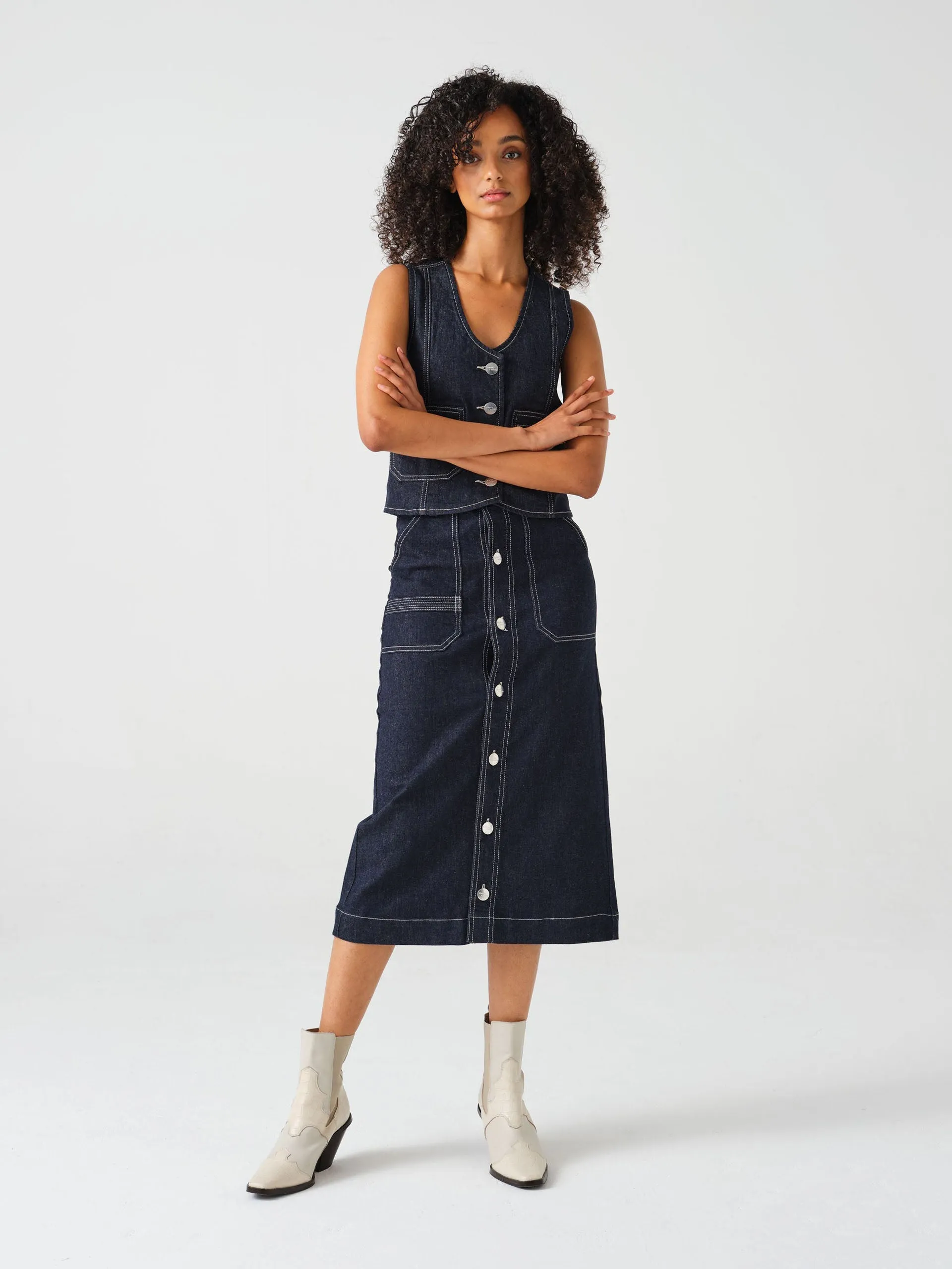 Elodie midi skirt in nightfall