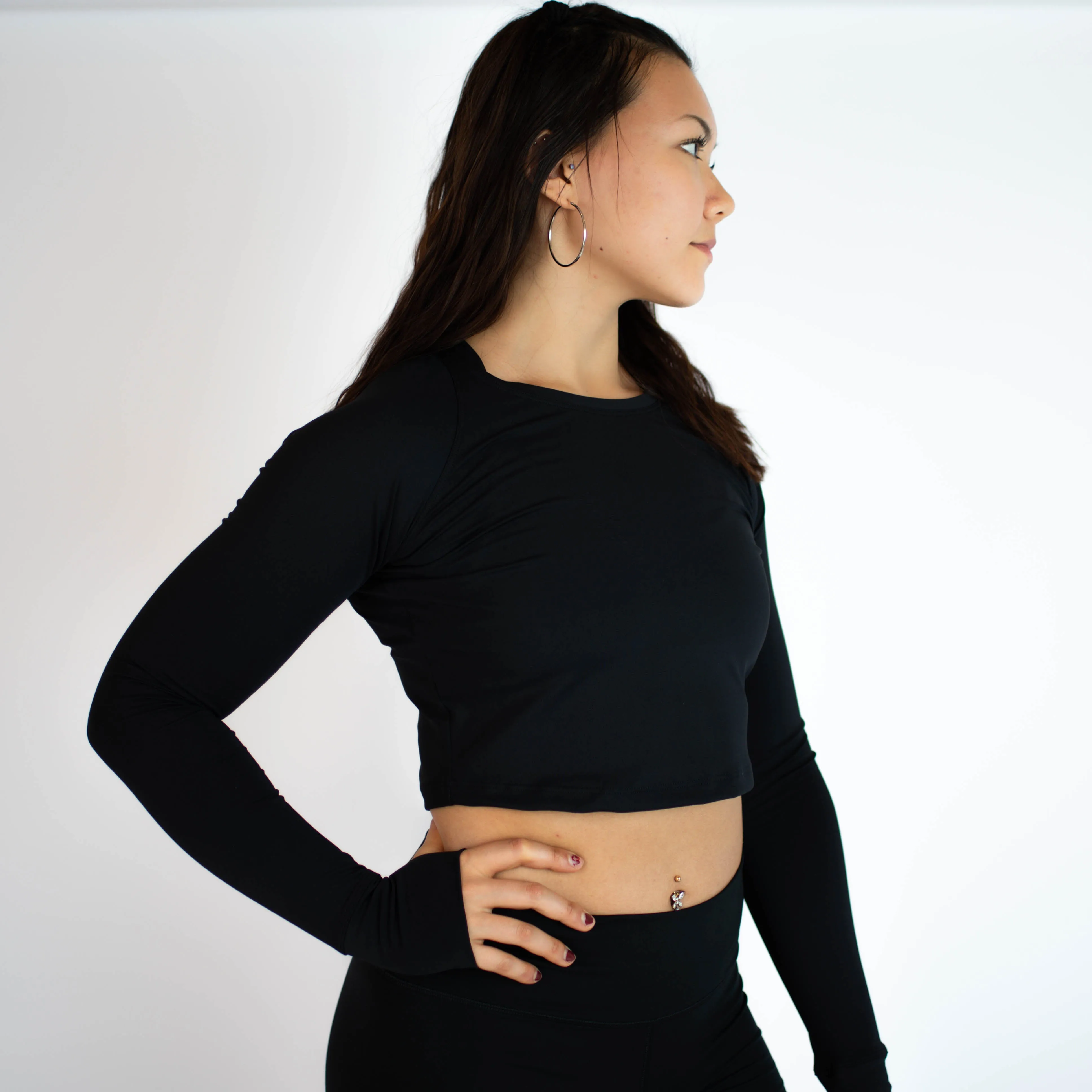 FLEO Foundation Long Sleeve Crop (Janus) - Black