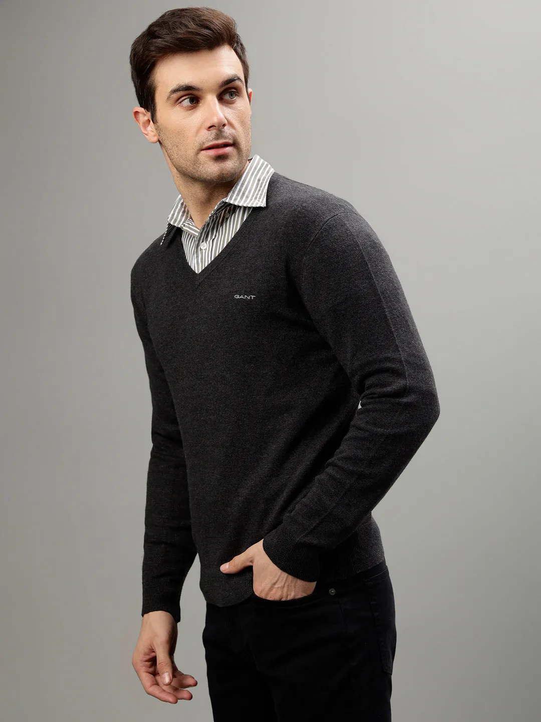 Gant Men Solid V Neck Long Sleeves Sweater