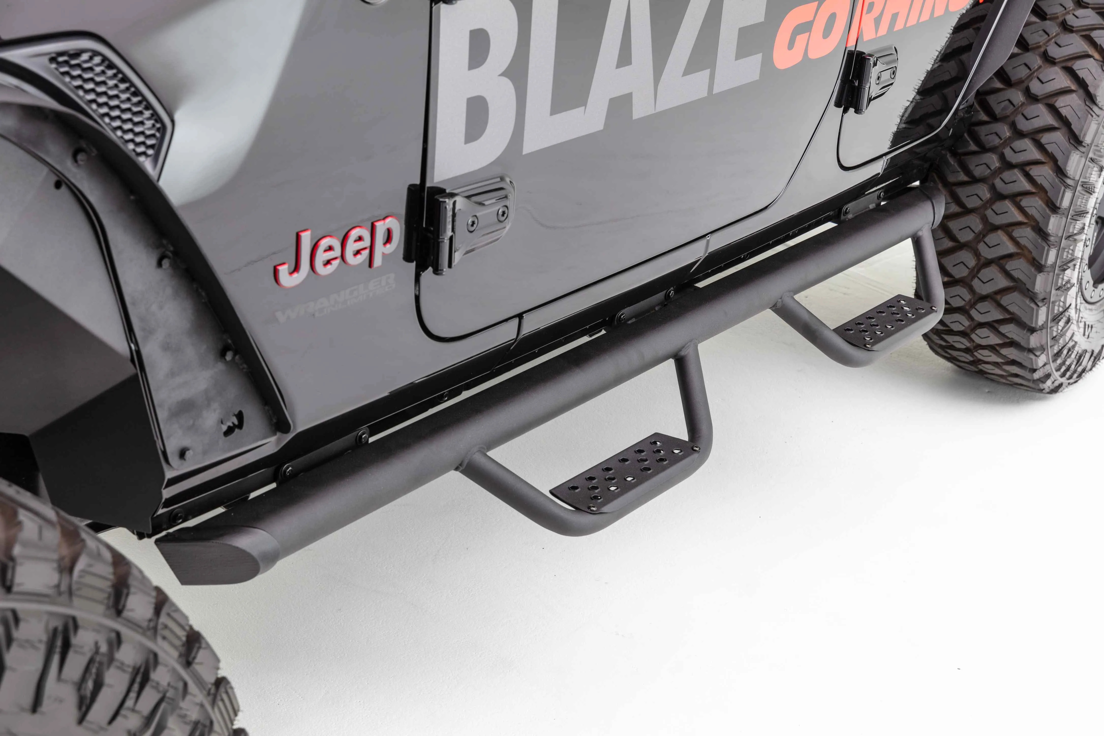 Go Rhino Dominator D2 Side Steps Jeep Gladiator 4 Door (20-21) [Extreme - w/ Welded Drop Down Hoop Steps] Extreme D2